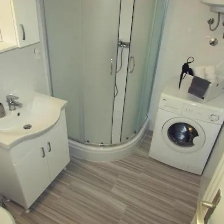 Appartement Urban Gateway - Two Bedroom With Balcony Zadar